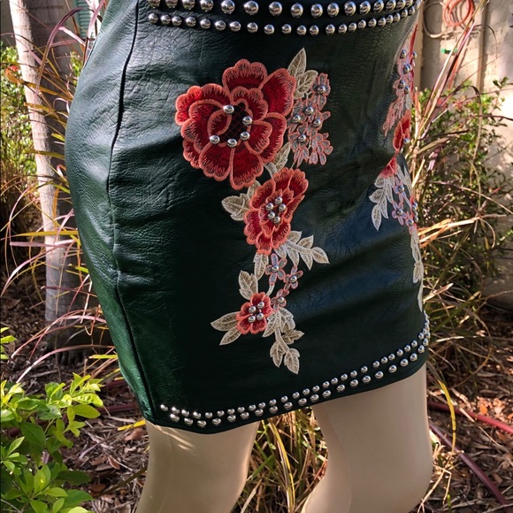 Romeo & Juliet M Dark Grn Vegan Mini - Picture 7 of 11